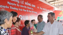 Chia sẻ yêu thương nơi miền cực Nam của Tổ quốc