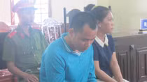 Nam thanh niên đột nhập, cưỡng hiếp phụ nữ 2 con