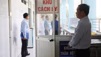 Cách ly tại nhà cháu bé 2 tuổi từ Trung Quốc về Việt Nam ăn Tết