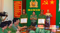 Khen thưởng chuyên án điều tra giết người cướp tài sản
