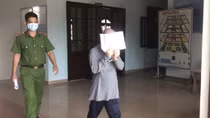 Kẻ hiếp dâm trẻ em lãnh án 6 năm tù