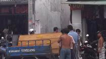 Nghi án cha ruột dìm chết con 7 tuổi, rồi treo cổ tự tử