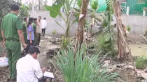 Sửa máy bơm, hai cha con bị điện giật tử vong