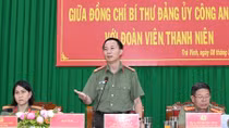 Giám đốc Công an tỉnh Trà Vinh đối thoại với đoàn viên, thanh niên 