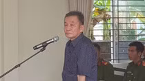 “Đại gia nước đá” cầm súng dọa bắn người lãnh án