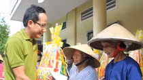 Góp thêm sắc xuân miệt U Minh Thượng anh hùng