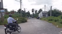Nam thanh niên bị chém gục trước nhà cha vợ