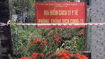 Trốn khỏi khu cách ly về nhà xin tiền mẹ