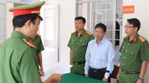 Giám đốc chi nhánh ngân hàng "giúp" khách lừa đảo hơn 2,3 tỷ đồng