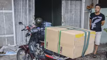 Hàng trăm kg thuốc thủy sản không rõ nguồn gốc thu giữ ở Vĩnh Long
