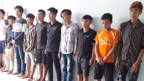 Tạm giữ nhóm thanh niên đánh hai cán bộ Công an xã