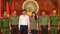 Chủ tịch UBND tỉnh chúc tết Công an Đồng Tháp