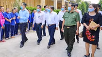 Lãnh đạo Cần Thơ thăm, chúc Tết, động viên những mảnh đời yếu thế