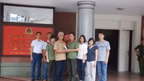 Trường Mẫu-Trường ngoại cảm Tố Dương ủng hộ đồng bào Tây Bắc hơn 40 triệu đồng