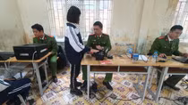 Cấp căn cước công dân gắn chíp điện tử lưu động cho học sinh