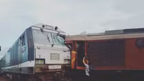 Khởi tố lái tàu trong vụ 2 đoàn tàu đối đầu trong ga Núi Thành
