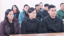 Cựu Phó Hiệu trưởng và con trai lừa đảo cả trăm tỷ đồng