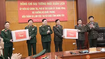 Bộ trưởng Bộ Quốc phòng Ngô Xuân Lịch thăm và làm việc tại Hưng Yên