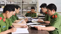 Từ đơn kêu cứu của người cha, cô gái được giải cứu ngay cửa biên giới