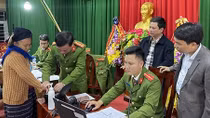Tấm lòng của người dân dành cho cán bộ làm CCCD