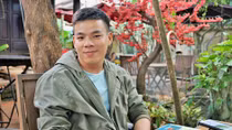 Người “múa cọ” chân dung nghệ sĩ Việt