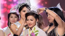 Khi nhan sắc cũng biết… "tự sướng"!