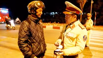 Trung úy Cảnh sát giao thông tận tụy