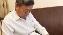 Nhà thơ Lê Huy Mậu: Dắt tháng 10 về quê