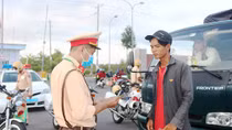 Xử lý nhiều trường hợp vi phạm qua đợt tổng kiểm soát phương tiện giao thông