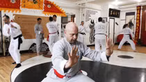 Sư điệt của Hoa hậu điện ảnh Việt Nam thách thức cao thủ MMA