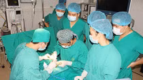 40 trẻ em dị tật bẩm sinh được phẫu thuật thành công