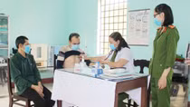 Những thầy thuốc đặc biệt trong trại giam