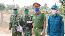 Những người chống dịch ở tuyến đầu biên giới