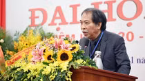 Cái khó nhất là làm một con đường chung cho tất cả nhà văn