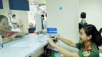 Nâng cao hiệu lực, hiệu quả quản lý nhà nước về xuất cảnh, nhập cảnh, quá cảnh, cư trú của người nước ngoài tại Việt Nam