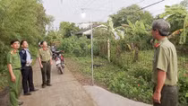 Những lá chắn giữ bình yên thôn xóm