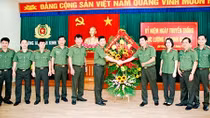 Chiến công ở thành phố Hoa phượng đỏ