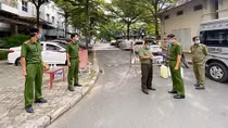 Khi trụ sở Công an phường nằm giữa tâm dịch