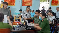 Công an huyện biên giới Cư Jút một ngày nhận 817 hồ sơ cấp CCCD 