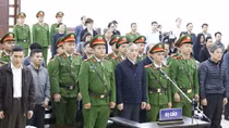 Quân pháp bất vị thân