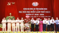 Giữ vững an ninh chính trị, trật tự an toàn xã hội, nhất là vùng biên giới, biển đảo