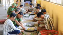 Xuân về nơi đất trại