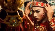 Nhìn từ cặp “Song Lang” vàng 