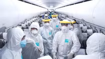 Tổ bay thực hiện chuyến bay đến Vũ Hán âm tính với virus COVID-19
