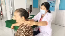 Tăng mức chi bảo hiểm y tế cho trạm y tế xã