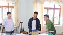 Bắt quả tang 1 đối tượng vận chuyển 2 bánh heroin
