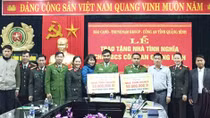 Thủy chung cùng đồng đội, gắn bó với nhân dân
