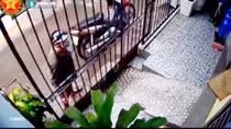Làm gì khi cướp vào nhà?