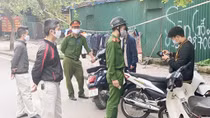 Nỗ lực phòng, chống dịch COVID-19, nhìn từ địa bàn dân cư "khủng"