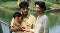 Rơi nước mắt “Thương nhớ ở ai”